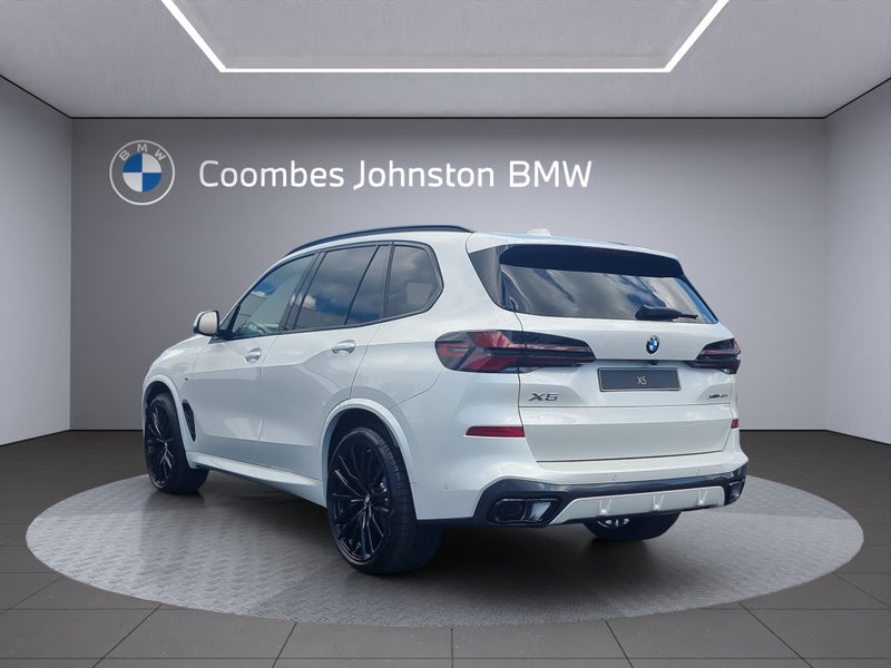2025 BMW X5 xDrive40d M Sport image 4
