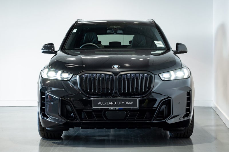 2025 BMW X5 xDrive40d M-Sport Pro + Innovations... image 2