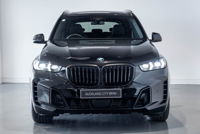 2025 BMW X5 xDrive40d M-Sport Pro + Innovations... image 3