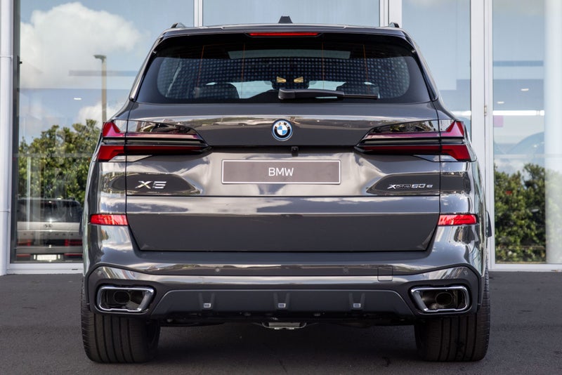 2025 BMW X5 xDrive50e image 4