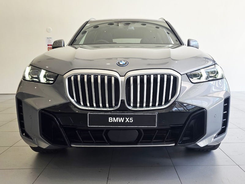 2025 BMW X5 xDrive50e - Innovations - Tow Bar image 2