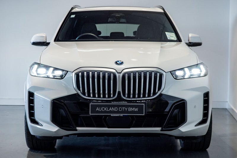 2025 BMW X5 Xdrive50e MSport image 2