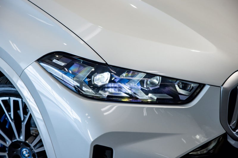 2025 BMW X5 Xdrive50e MSport image 3