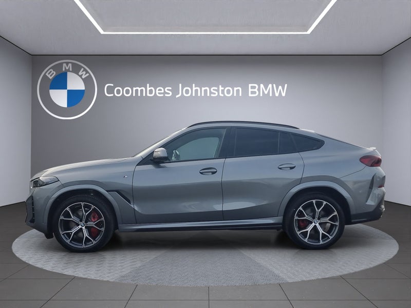 2025 BMW X6 30D Msport image 3