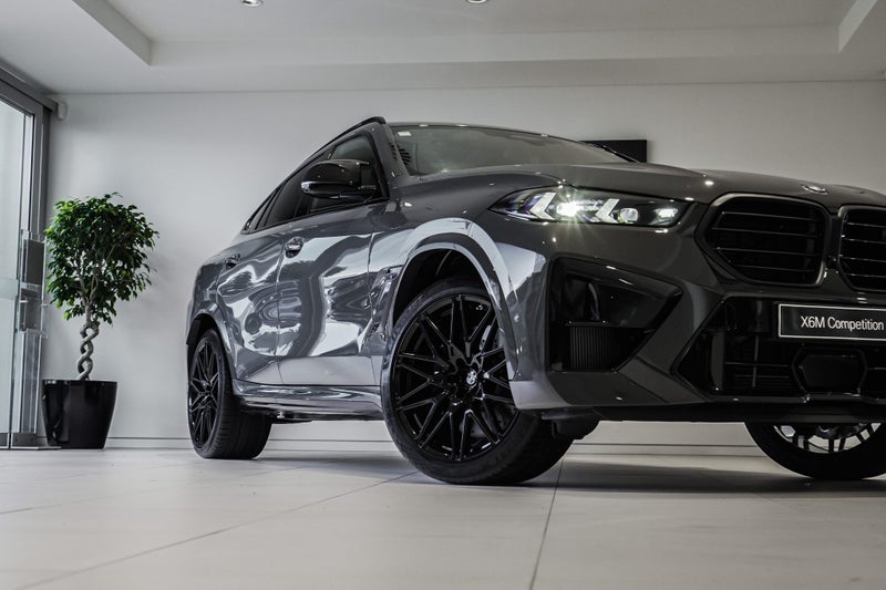 2025 BMW X6 M Competition image 2