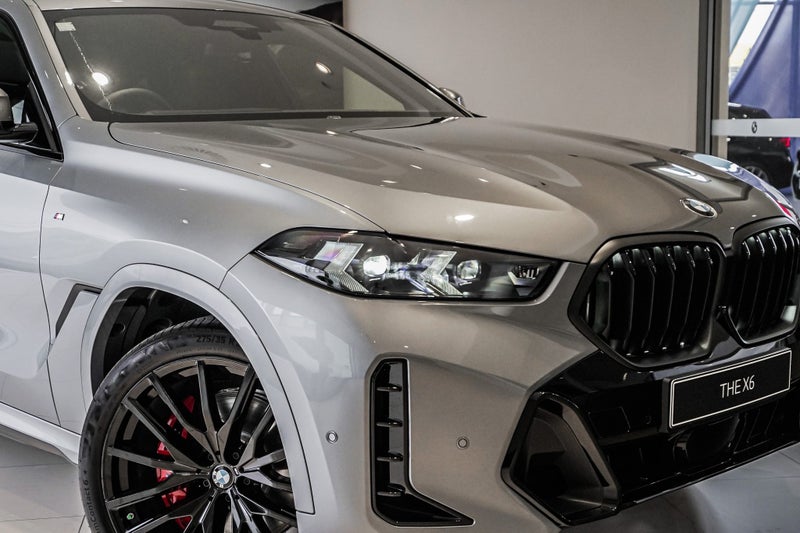 2025 BMW X6 xDrive30d image 3