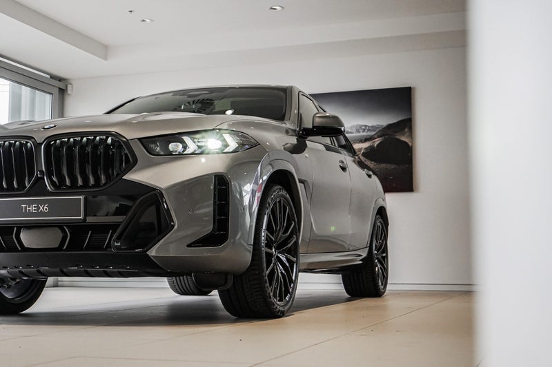 2025 BMW X6 xDrive30d image 5