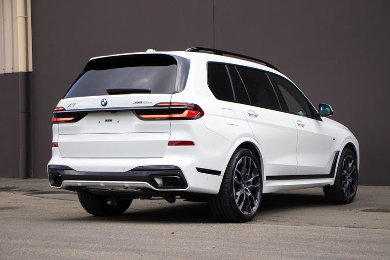 2025 BMW X7 X Drive Motorsport - 2.99% image 5