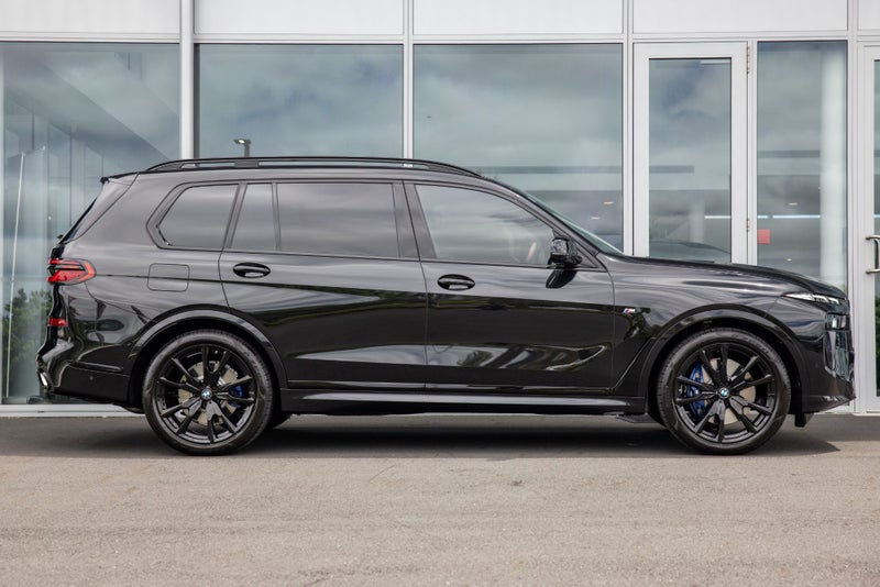 2025 BMW X7 xDrive40d image 4