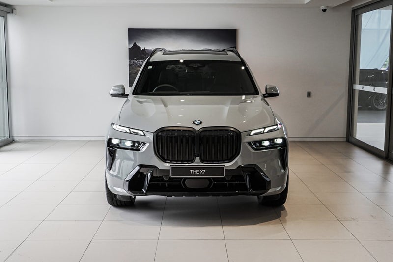 2025 BMW X7 xDrive40d image 4