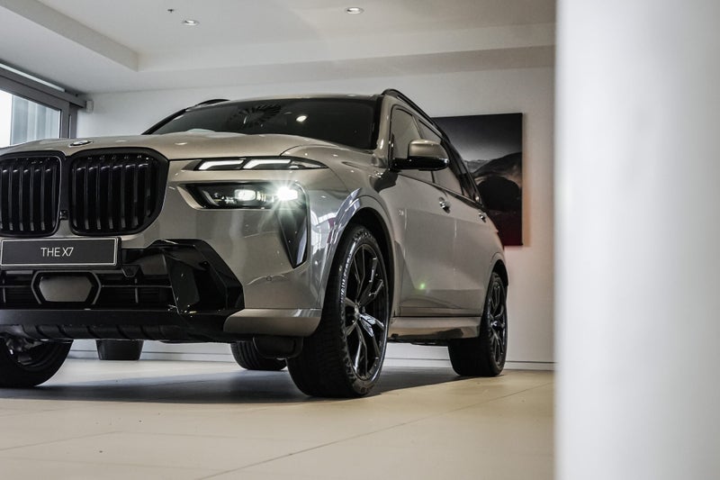 2025 BMW X7 xDrive40d image 5