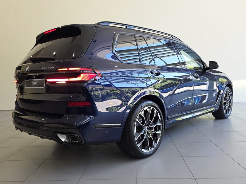 2025 BMW X7 xDrive40d image 4