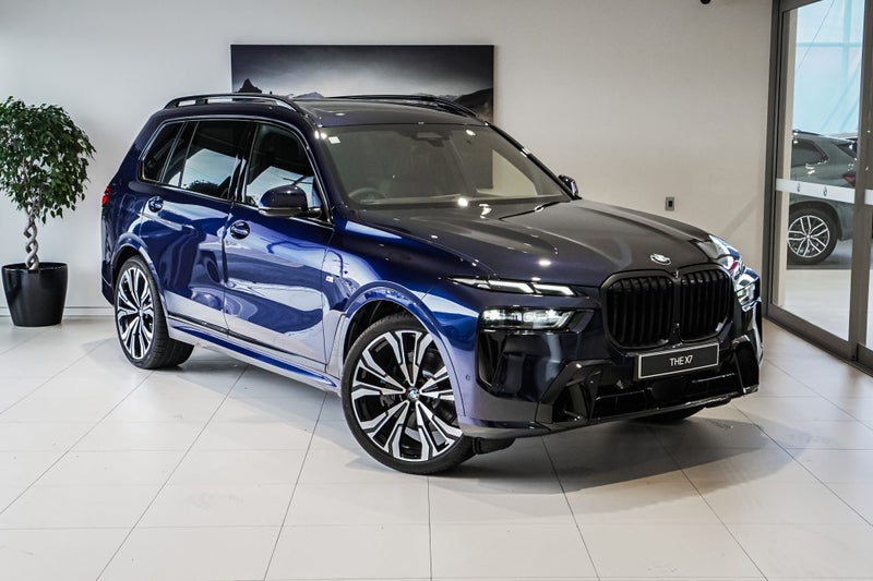 2025 BMW X7 xDrive40d image 1