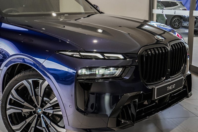 2025 BMW X7 xDrive40d image 3