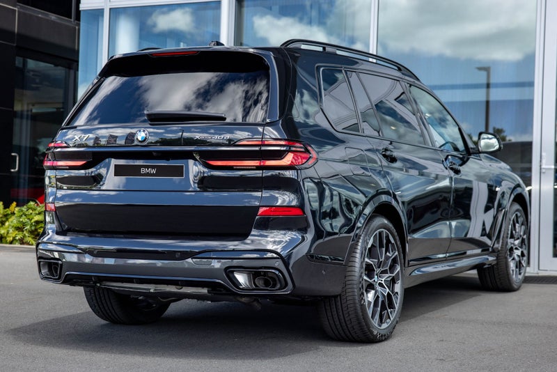 2025 BMW X7 xDrive40d image 4