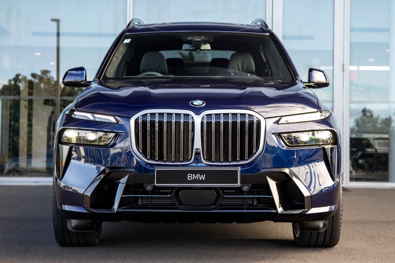 2025 BMW X7 Xdrive40d image 2