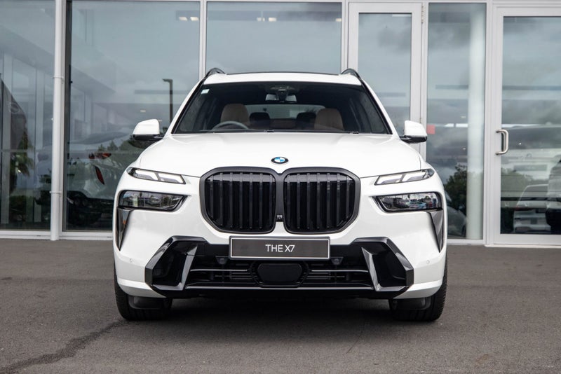 2025 BMW X7 Xdrive40d image 3
