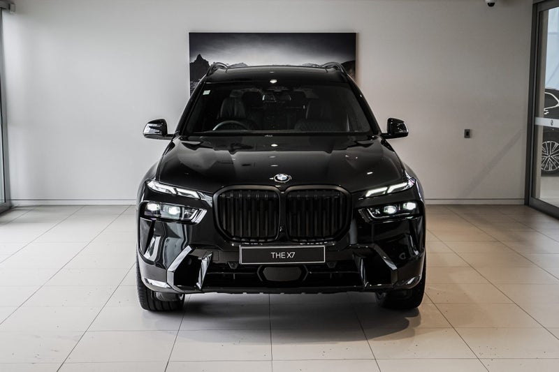 2025 BMW X7 xDrive40d image 4