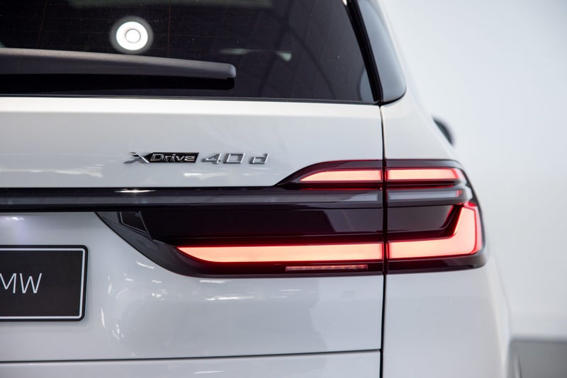 2025 BMW X7 xDrive40d M-Sport Pro image 5