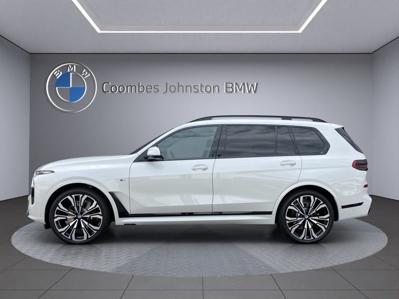 2025 BMW X7 xDrive40d M Sport Pro image 3