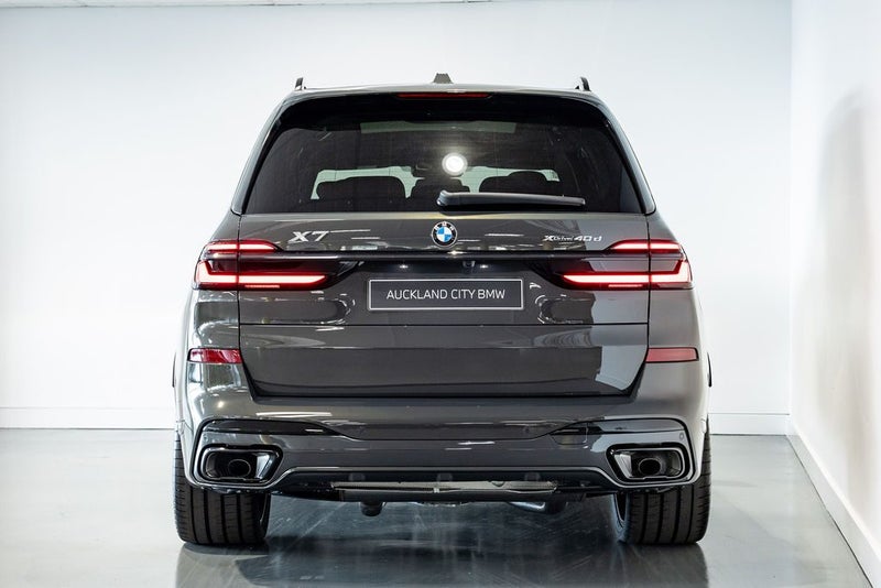 2025 BMW X7 xDrive40d M-Sport Pro + Innovations... image 5