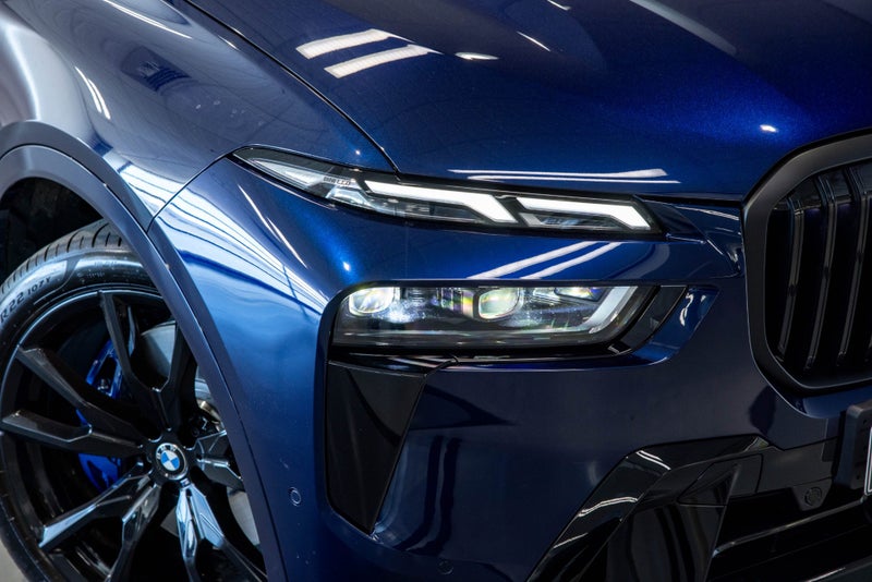 2025 BMW X7 Xdrive40d MSport Pro + Connoisseur... image 3