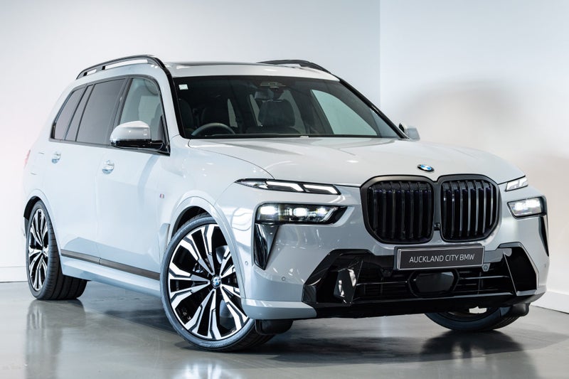 2025 BMW X7 Xdrive40d MSport Pro + Connoisseur... image 2