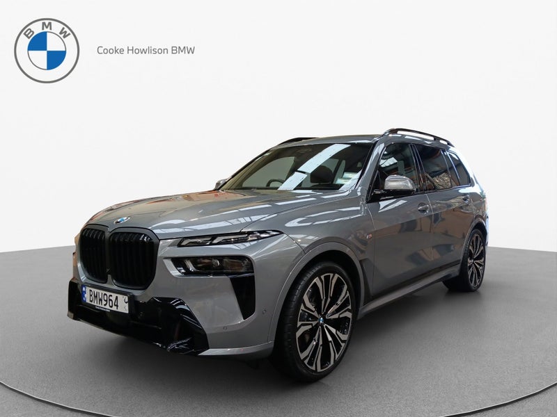 2025 BMW X7 xDrive40d With M Sport Pro and Conn... image 3