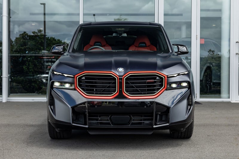 2025 BMW XM Label Red PHEV/4WD image 2