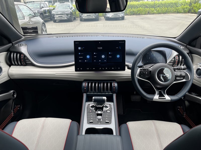 2025 BYD Atto 3 Superior EV image 3