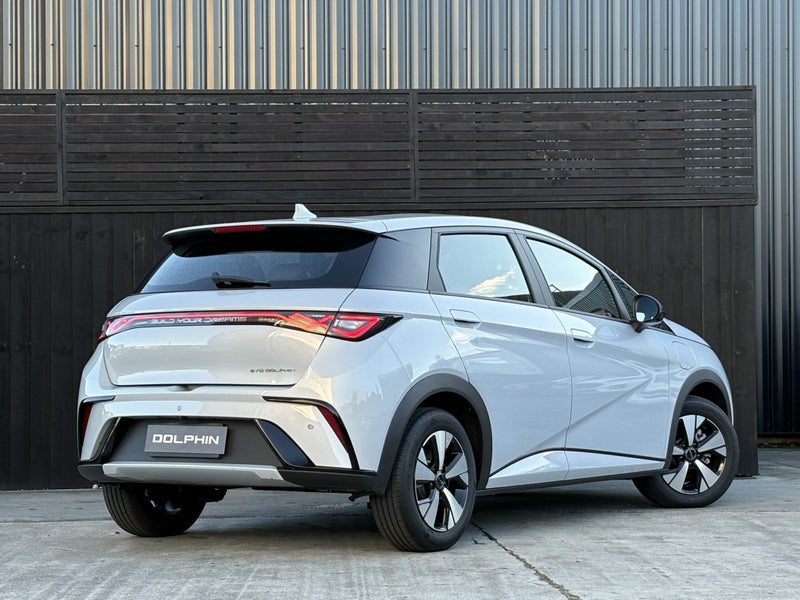 2025 BYD Dolphin Essential Ev 45Kwh image 3