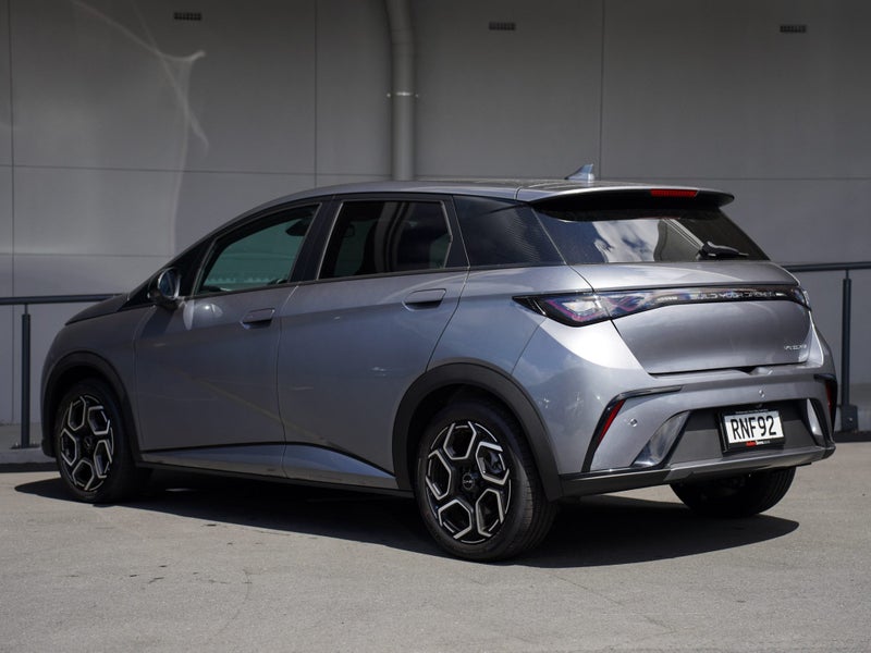 2025 BYD Dolphin Premium 60kwH 5Dr Hatch image 2