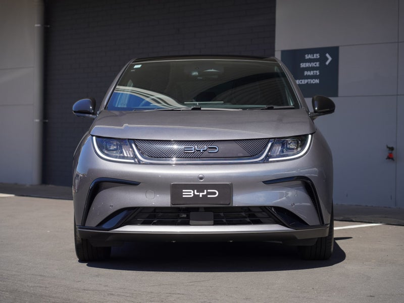 2025 BYD Dolphin Premium 60kwH 5Dr Hatch image 3