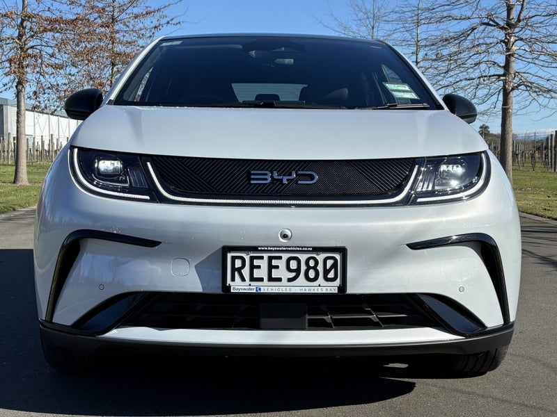 2025 BYD Dolphin Premium Ev 150Kwh image 3