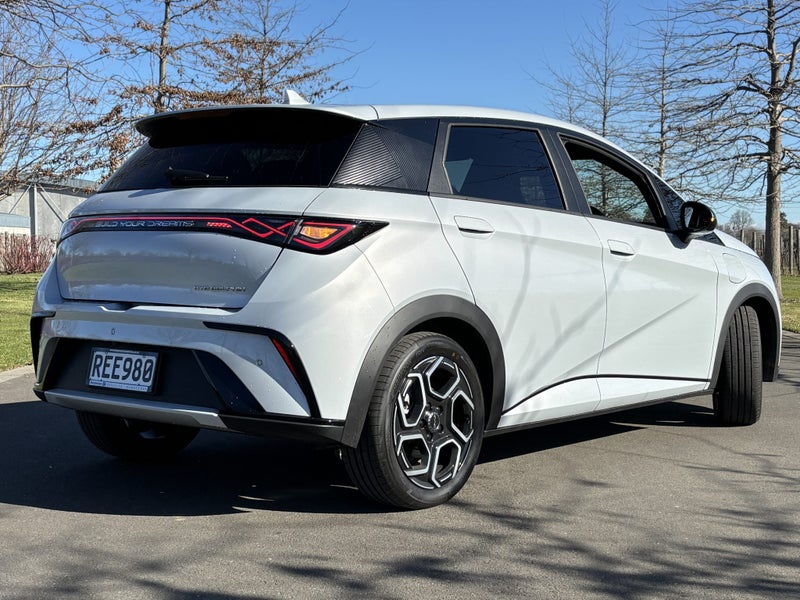 2025 BYD Dolphin Premium Ev 150Kwh image 4