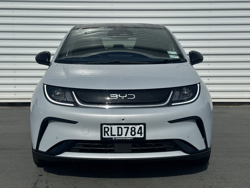 2025 BYD Dolphin Premium EV image 2