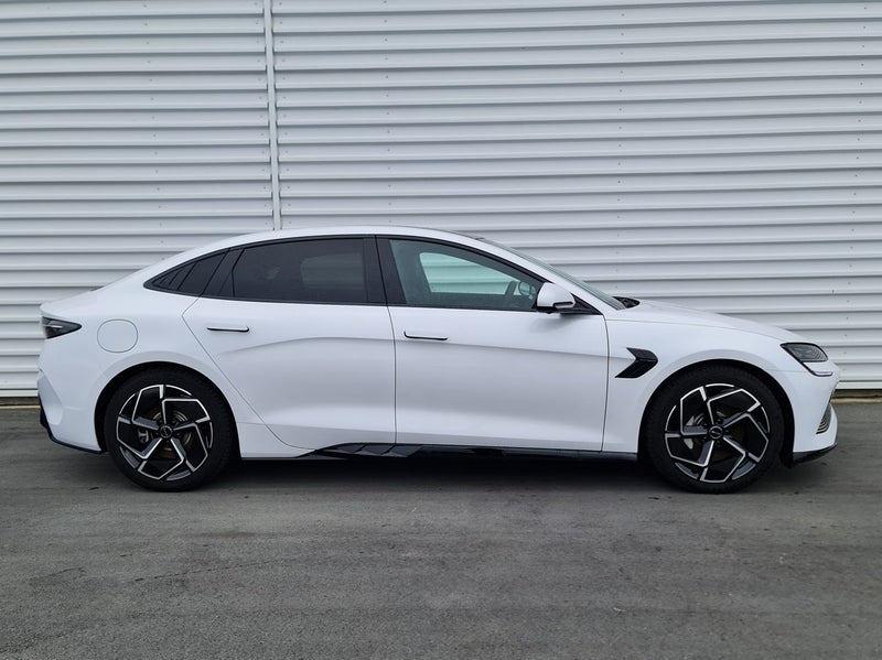2025 BYD Seal Performance 83kW AWD image 3