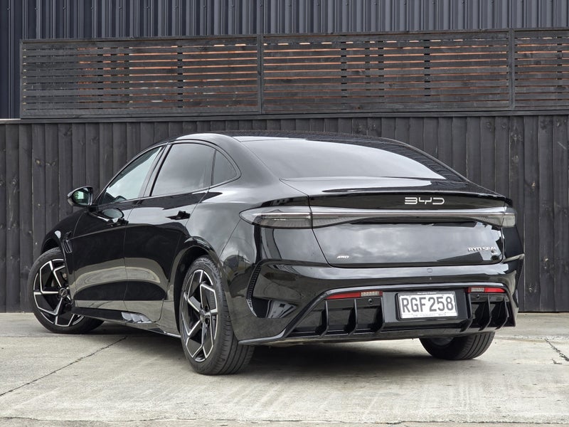 2025 BYD Seal Performance Awd image 4