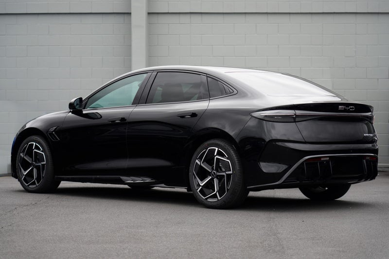 2025 BYD Seal Premium 83kWh 4Dr Sedan image 2