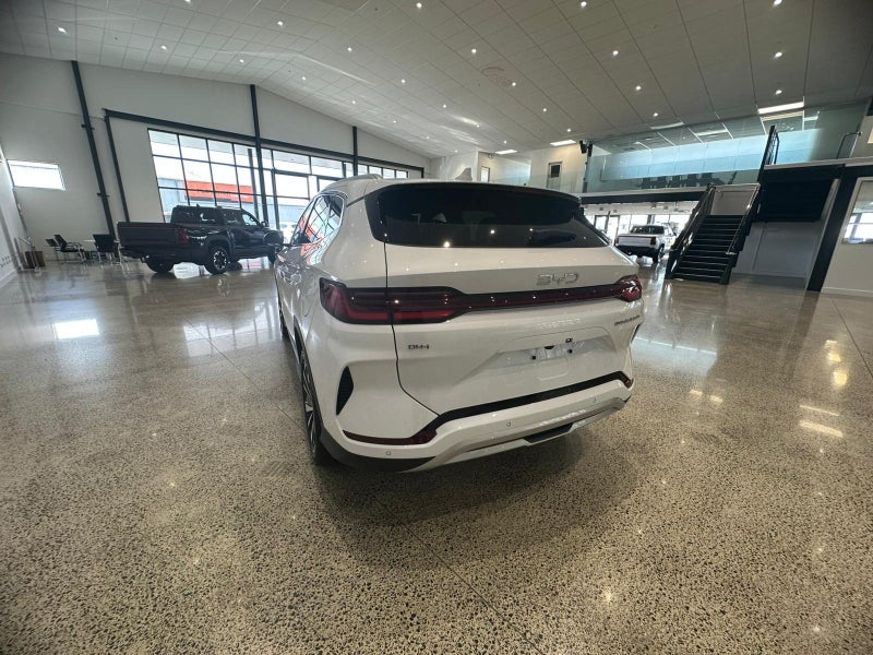2025 BYD Sealion 6 Dynamic Extended Phe image 3