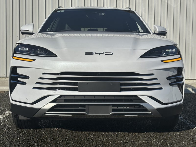 2025 BYD Sealion 6 Dynamic Extended Range! image 3