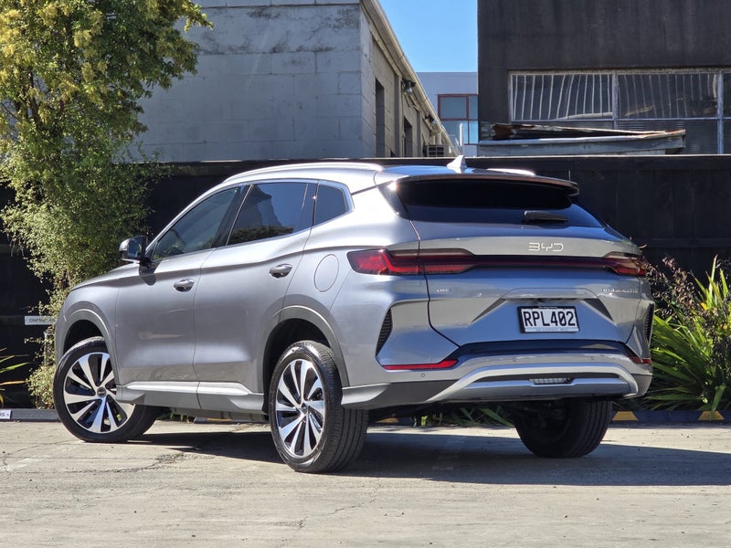 2025 BYD Sealion 6 Essential image 4