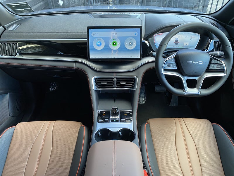 2025 BYD Sealion 6 Essential 2WD PHEV image 3