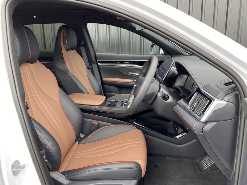 2025 BYD Sealion 6 Essential 2WD PHEV image 4