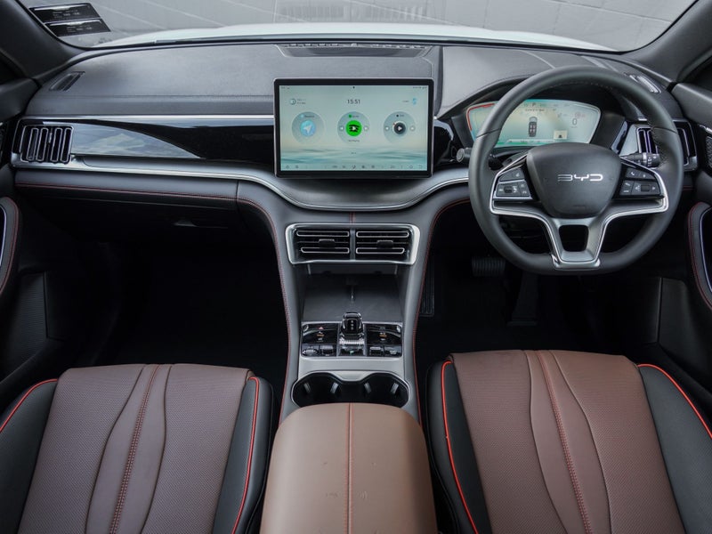 2025 BYD Sealion 6 ESSENTIAL PHEV image 3