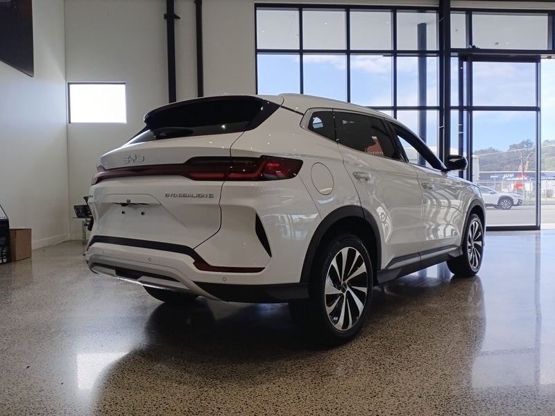 2025 BYD Sealion 6 Premium image 5