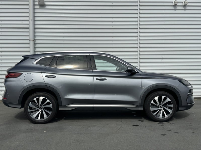 2025 BYD Sealion 6 Premium image 3