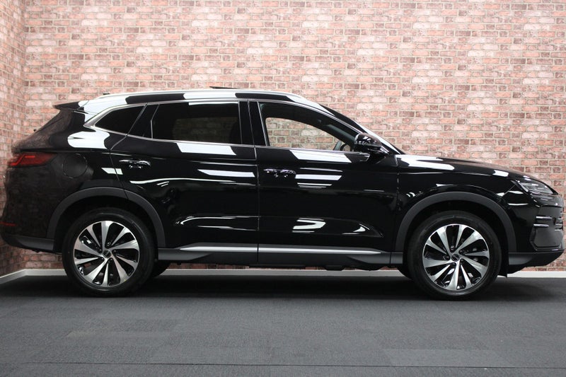 2025 BYD Sealion 6 Premium image 3