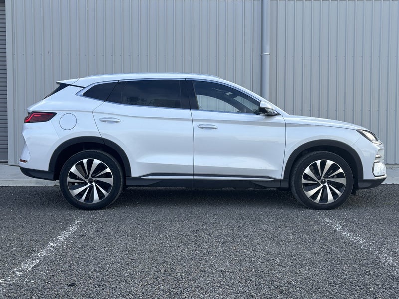 2025 BYD Sealion 6 Premium AWD image 2