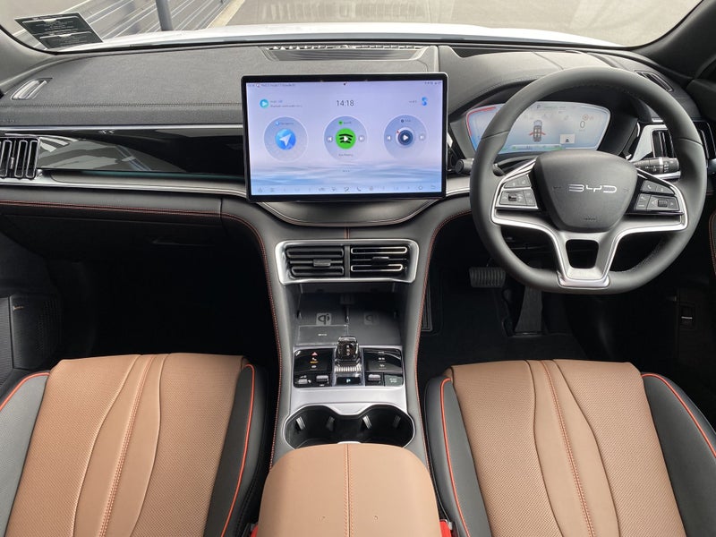 2025 BYD Sealion 6 Premium AWD PHEV image 3